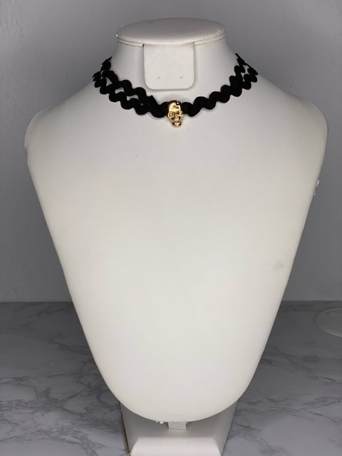 Skull Choker